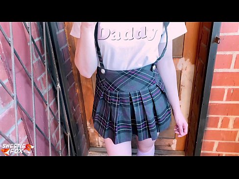 ❤️ Schoolgirl sûget har lul djip en neukt ynstee fan klassen. ❌ Porno op fy.downloadassertion.top ﹏